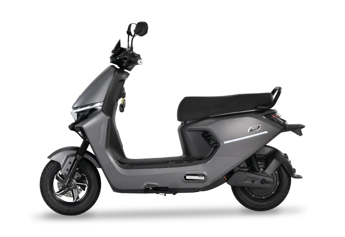 Ampere Reo VYB electric scooter — no licence required, available at Shri Ji Electric Vehicle Chandigarh